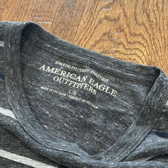 American Eagle Men’s long sleeve tee. Sz L. - Picture 2 of 3